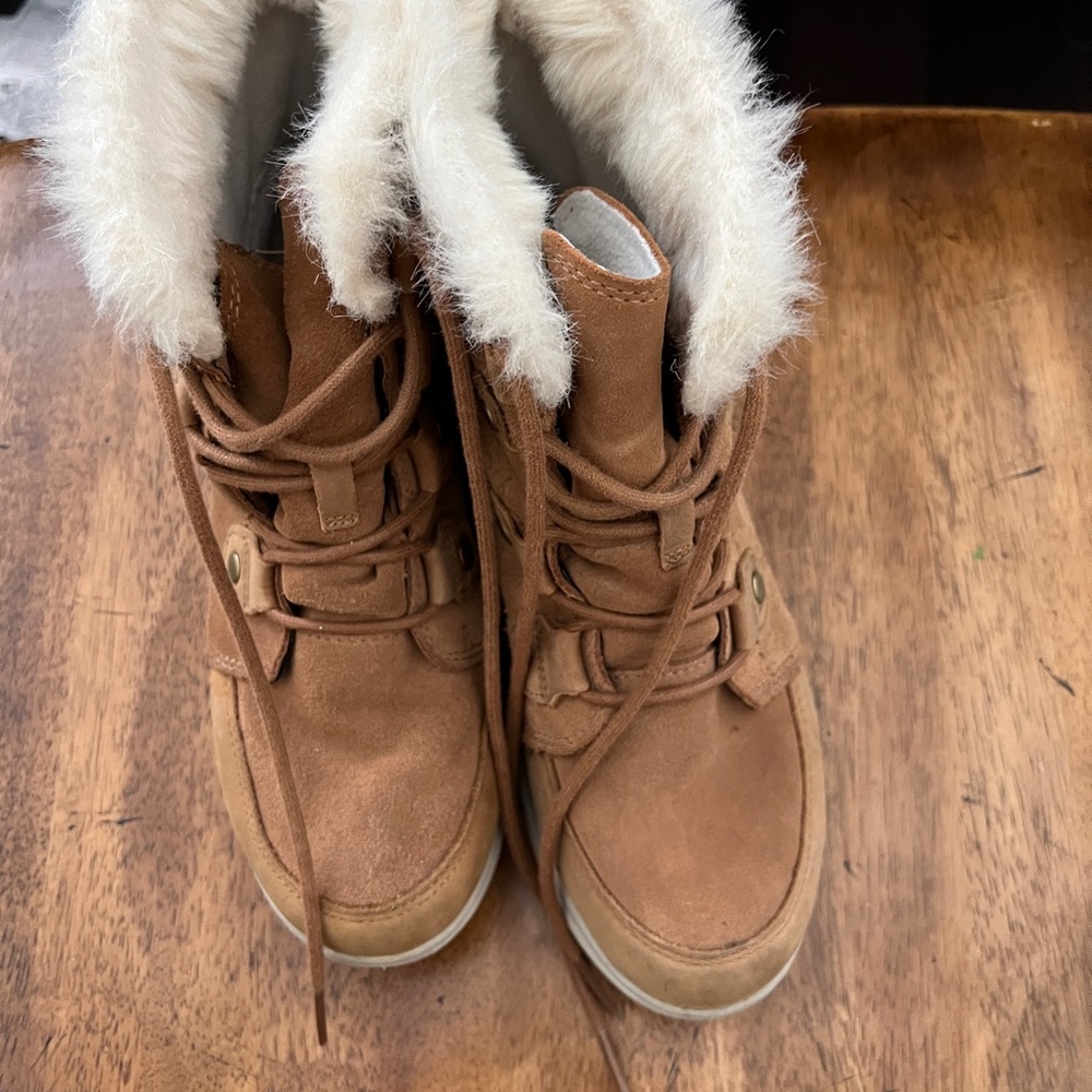 Sorel Women's Brown Fur-Lined Winter Boots